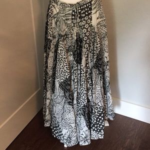 Island ready maxi skirt.